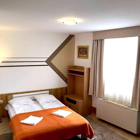 Art Eden Apartamento Hajdúszoboszló Exterior foto